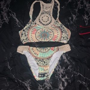 Bikini Set w, crochet back
